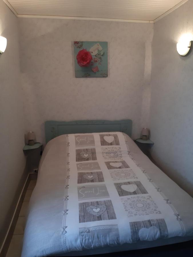 La-haut, Gite-maison De Holiday home